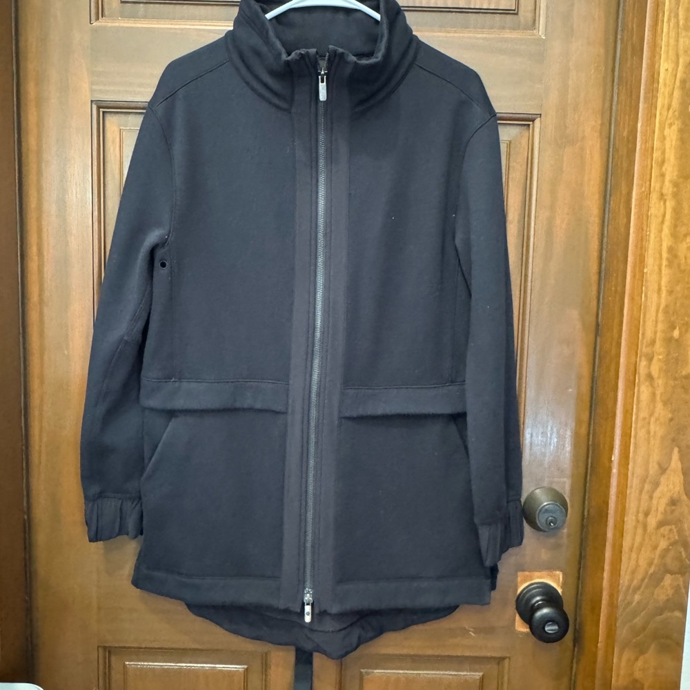 Lululemon light as warmth jacket 
Size 8